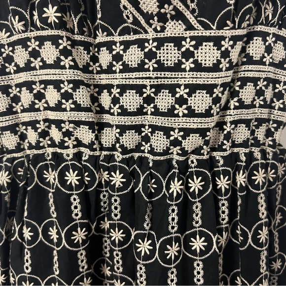 Max Studio embroidered maxi dress, size medium, worn once - Picture 5 of 6